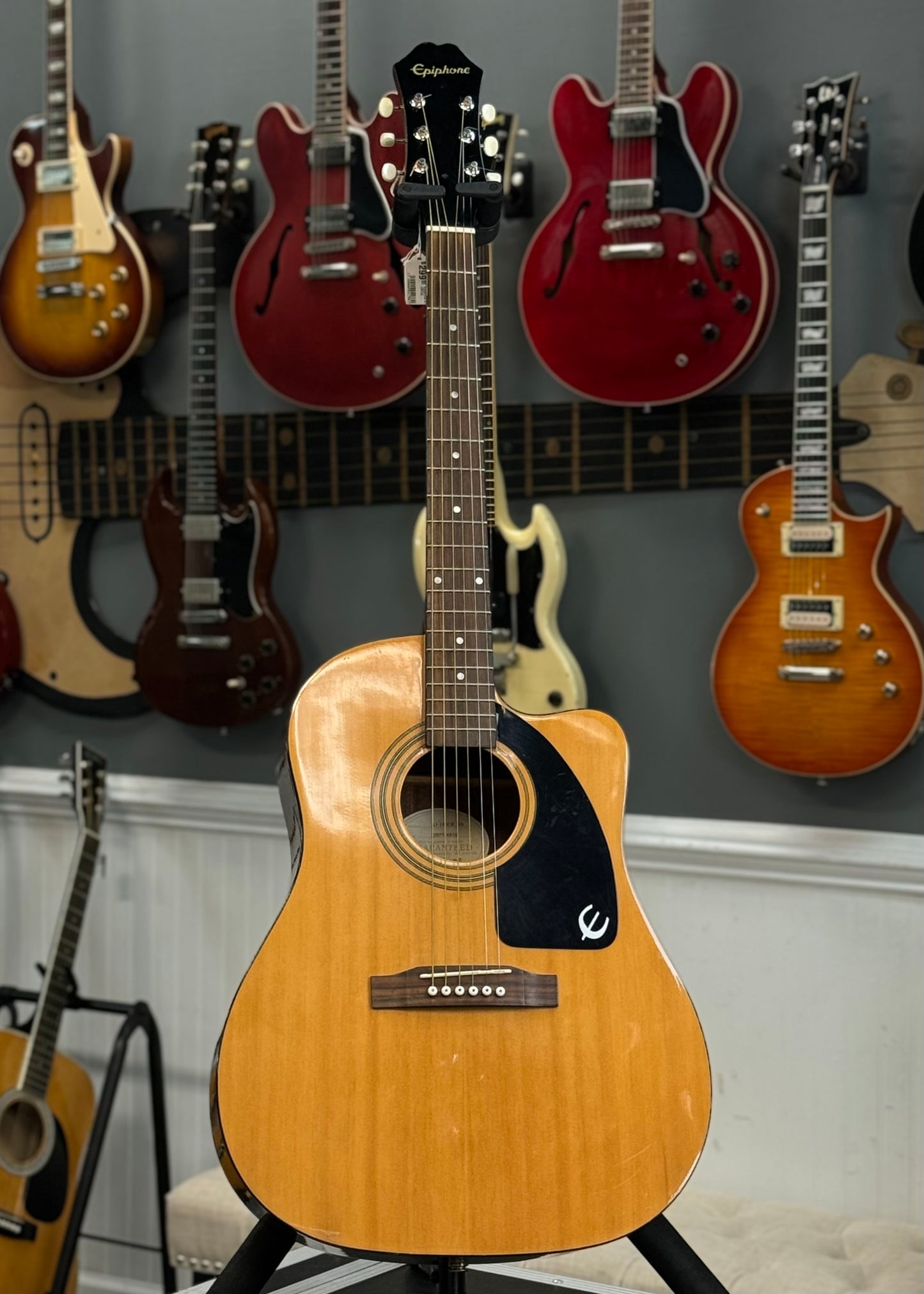 Epiphone AJ-100CE